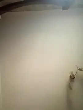 Live with KiaraDiaz on FliCam Image 9