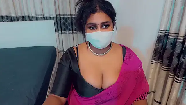 Live with layla-ray_ on FliCam