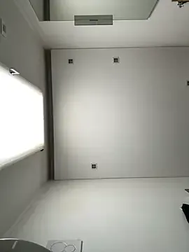 SamanthaPhillips – webcam model profile photo Image 2