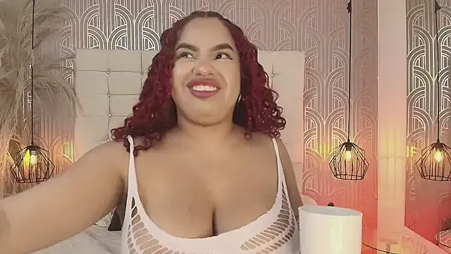 SandiSquirts – webcam model profile photo Image 4