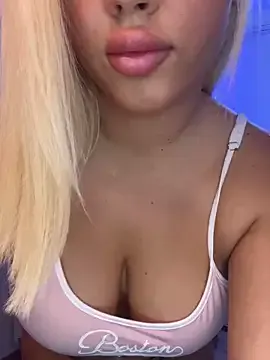 MiaRosel – webcam model profile photo Image 12