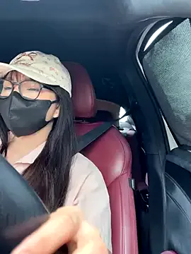 HeidiCox – webcam model profile photo Image 11