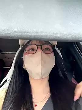 HeidiCox – webcam model profile photo Image 3