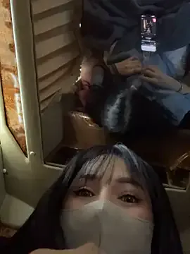 HeidiCox – webcam model profile photo Image 4