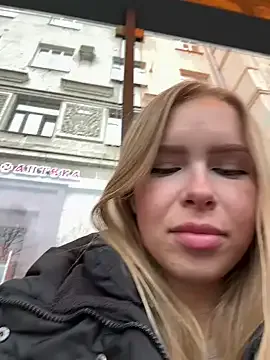 Liza_risky Image 2