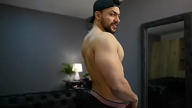 NikkiBea – webcam model profile photo Image 13