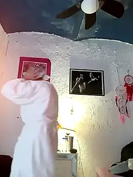 MariellaSun_ – webcam model profile photo Image 9