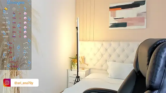 KarolBrand – webcam model profile photo Image 3