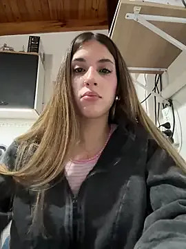 Maxinekinky – webcam model profile photo Image 13