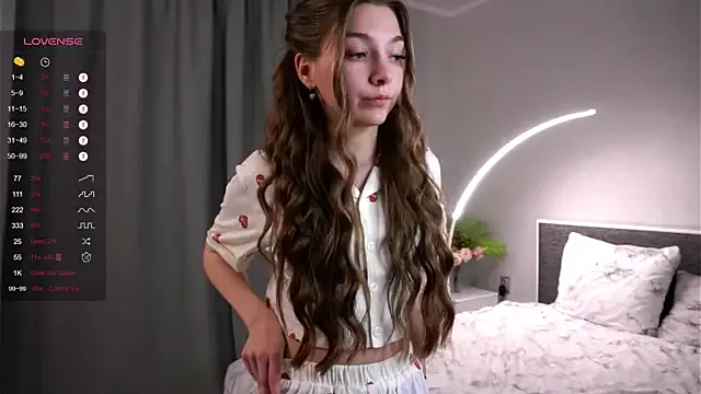 LoraDunnuck Image 2