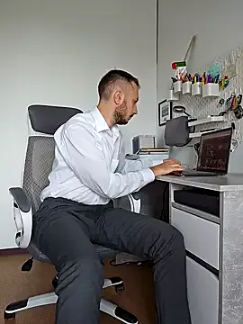 Ninabigtitied – webcam model profile photo Image 13