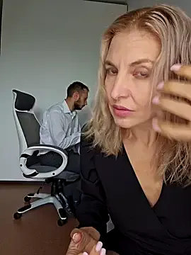 Ninabigtitied – webcam model profile photo Image 16