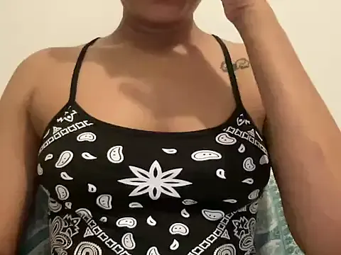 LennaVoss – webcam model profile photo Image 3