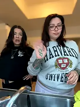 Emma4you – webcam model profile photo Image 3