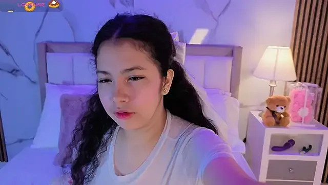 HanaSong – webcam model profile photo Image 10