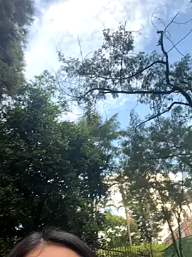 DenLina – webcam model profile photo Image 10