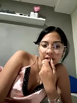 ValleryStorm – webcam model profile photo Image 13