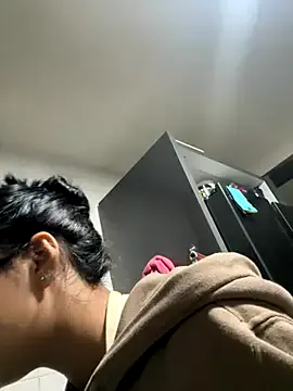 ValleryStorm – webcam model profile photo Image 17