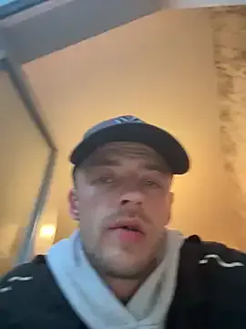 MaiaWatson – webcam model profile photo Image 6