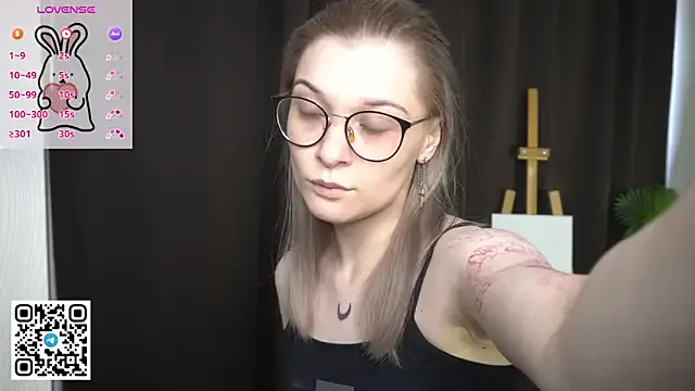 NinnaCrawford – webcam model profile photo Image 6