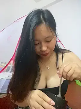 Evelyn_Evyyy – webcam model profile photo Image 15