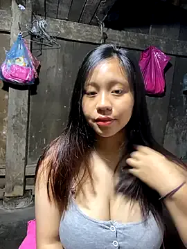 Evelyn_Evyyy – webcam model profile photo Image 2