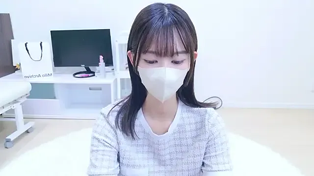 Rouse_07 – webcam model profile photo Image 16