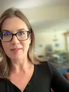 BellaPorch – webcam model profile photo Image 9