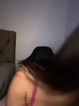 KarinaSanz – webcam model profile photo Image 11