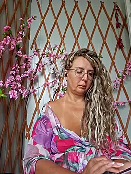 SofieLee – webcam model profile photo Image 17