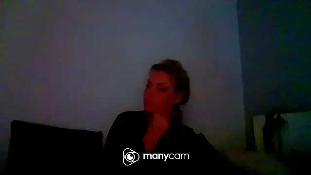 Emmy_Foxx – webcam model profile photo Image 7