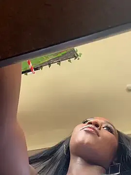 JenCampbell – webcam model profile photo Image 7