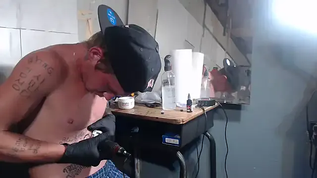 GiaRos – webcam model profile photo Image 8