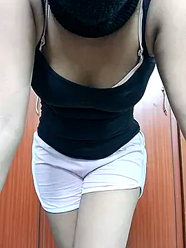 TaliaMorenne – webcam model profile photo Image 15