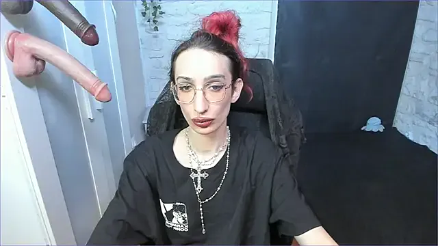 MiiaReed – webcam model profile photo Image 11