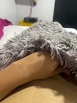 FerLenns – webcam model profile photo Image 15