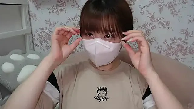 CamilaAlzate – webcam model profile photo Image 3