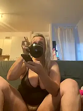 DanielaaMartinez – webcam model profile photo Image 9