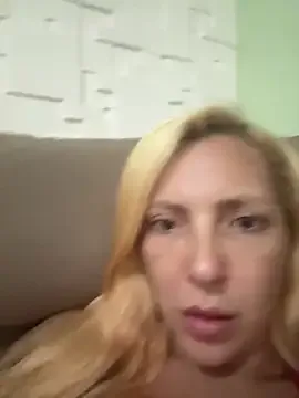 LiaSinclair – webcam model profile photo Image 17