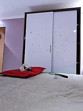 Serene_Sophiex – webcam model profile photo Image 11