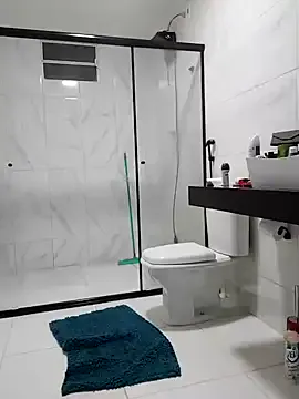 Serene_Sophiex – webcam model profile photo Image 17