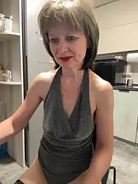 EmilyWeston – webcam model profile photo Image 8