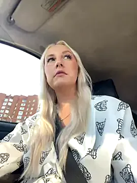 OneInAMillionXXX – webcam model profile photo Image 8