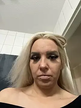 Aurora_Ponce – webcam model profile photo Image 15