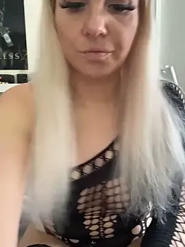 Aurora_Ponce – webcam model profile photo Image 17