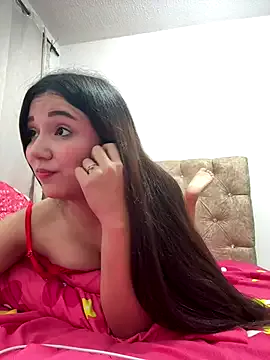 LinaSpearce – webcam model profile photo Image 12