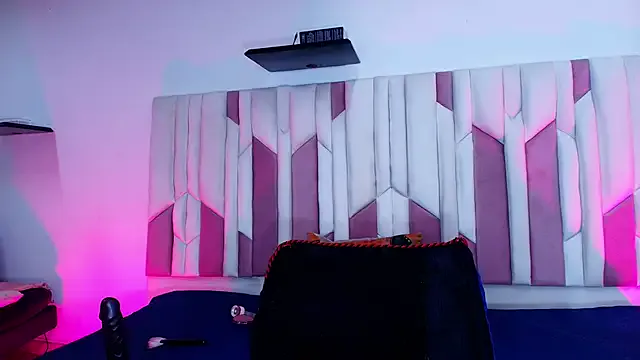 SandiSquirts – webcam model profile photo Image 6