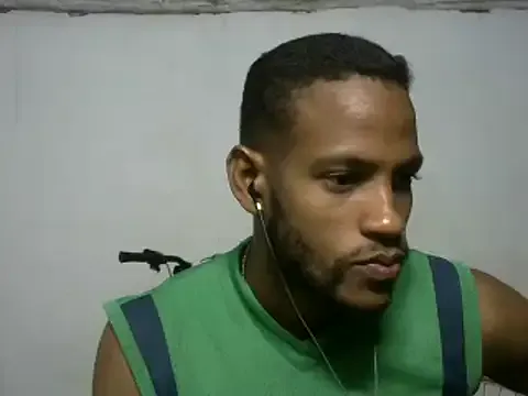 MeganAmber – webcam model profile photo Image 13