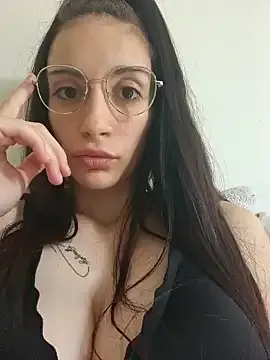 Ferzaya – webcam model profile photo Image 4