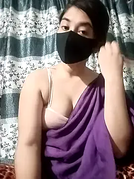 Evelyn_Evyyy – webcam model profile photo Image 8